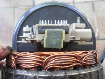 Top side voltage regulator (Copy).JPG