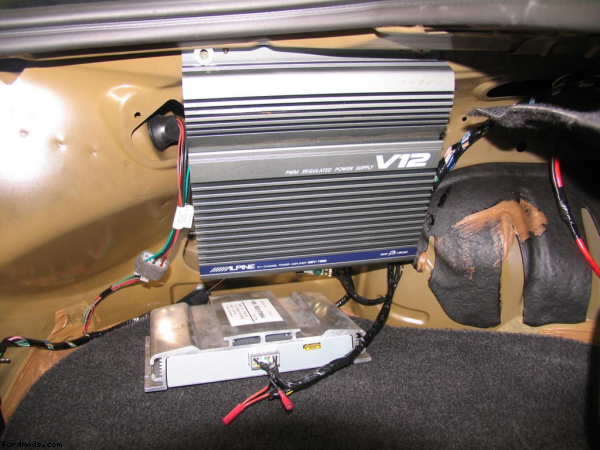 Replacing the foctory sub amp with an Alpine amp for the 12