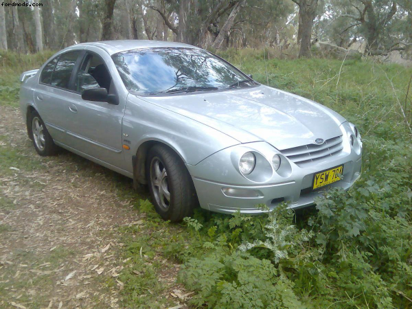 XR6 at the River closer up
