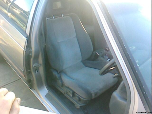 rx-7 front seats, aparently, not sure, how it came