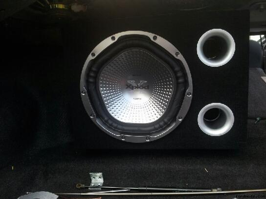 1000W Sony Sub in the Boot