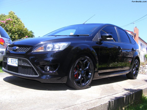 sons new toy : 2010 ford xr5 focus