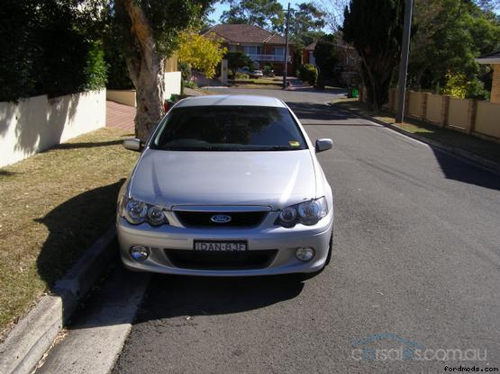 XR6 TURBO Front