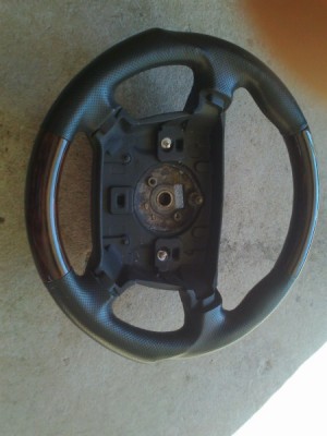 STEERING WHEEL.jpg