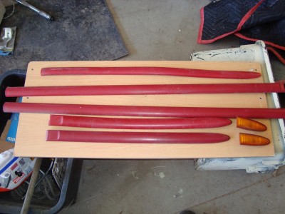 red bdy mld sml.JPG