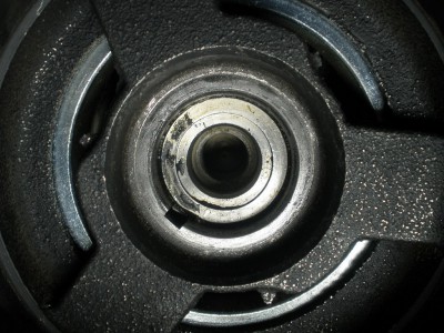 close up Harmonic Balancer Ford AU2.JPG