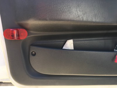 rsz_xh_door_light.jpg