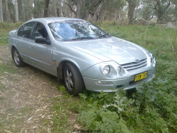 XR6 at the River closer up