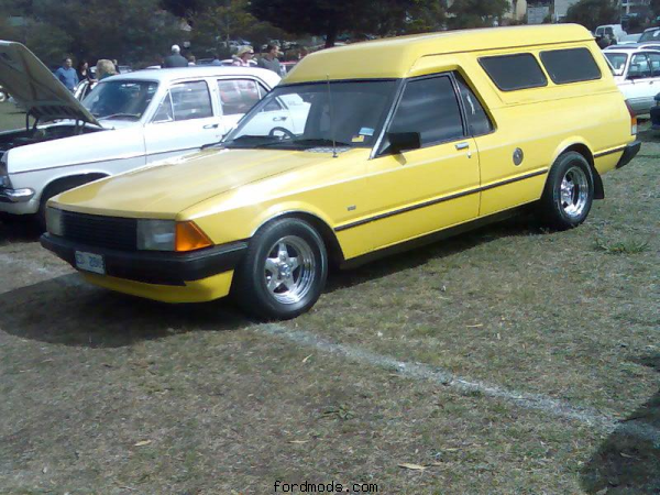1982 xd panel van at the shannons car show 2008