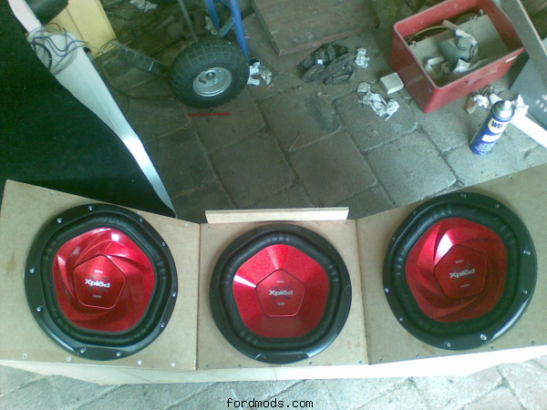 Sub box i built for my bro's VX