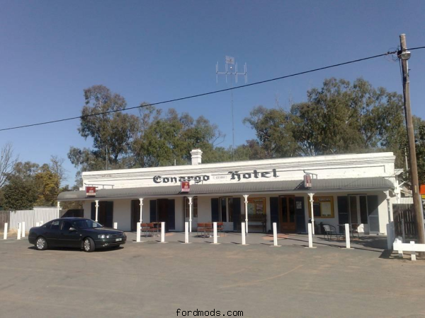 Conargo pub, NSW