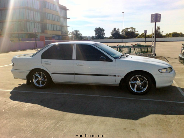 2010 - Chrome rims, lowered Pedders sport suspension