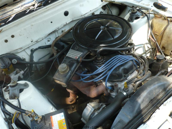 My XF Wagon engine bay