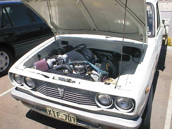 Hilux with truck 5.0L