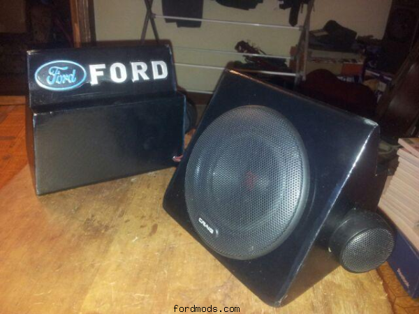 Speakers for xg,carbon fibre vynal.