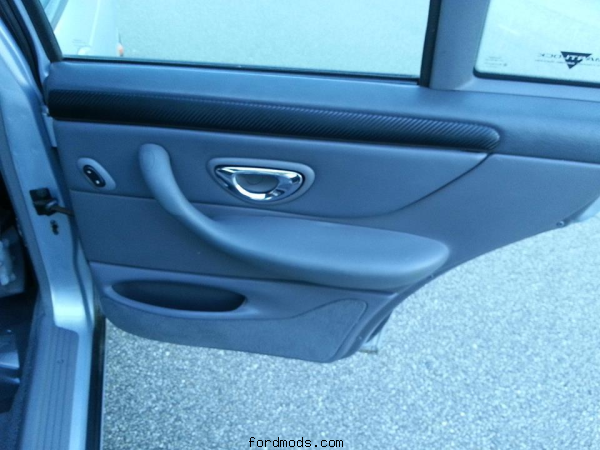 CARBON FIBRE WRAPPED WOODGRAIN DOOR SPEARS