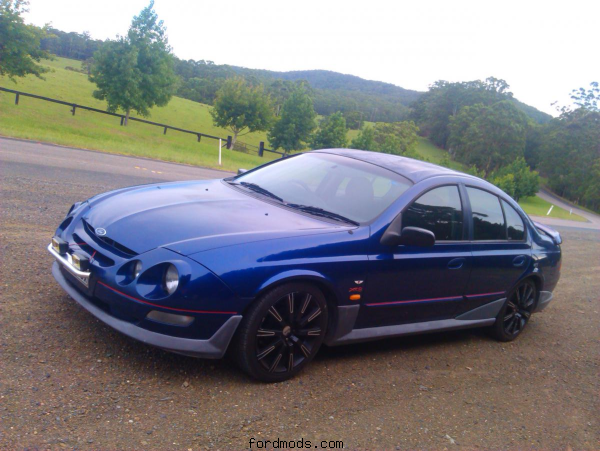 XR8