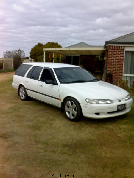 wifes v8 ef wagon