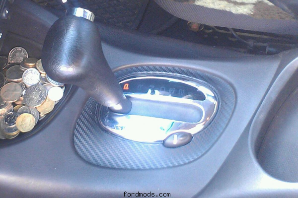 Shifter in carbon and chrome